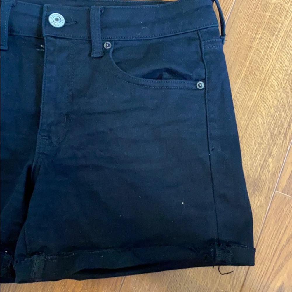 shorts - Picture 2 of 4